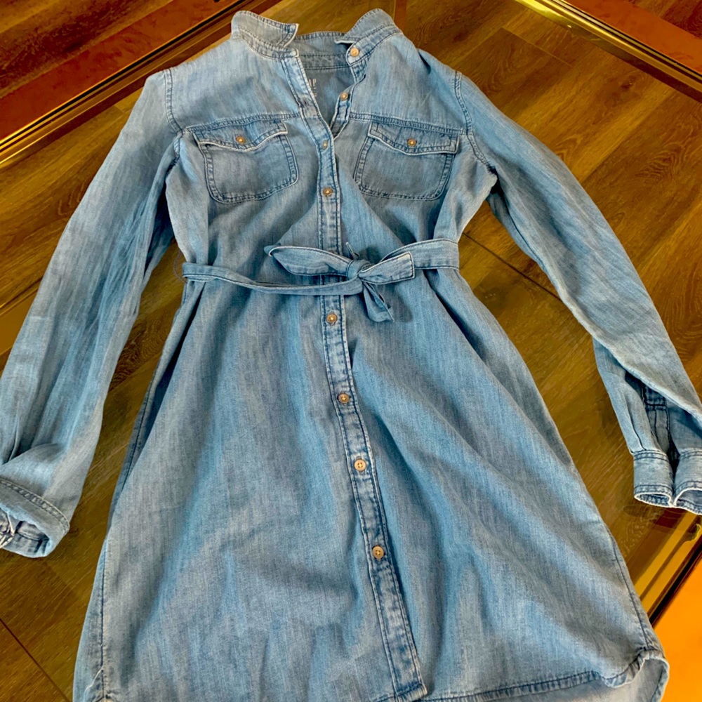 This dress is very comfortable and very nice